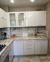 Двушка, первый этаж, ул. Бердянская 136/1